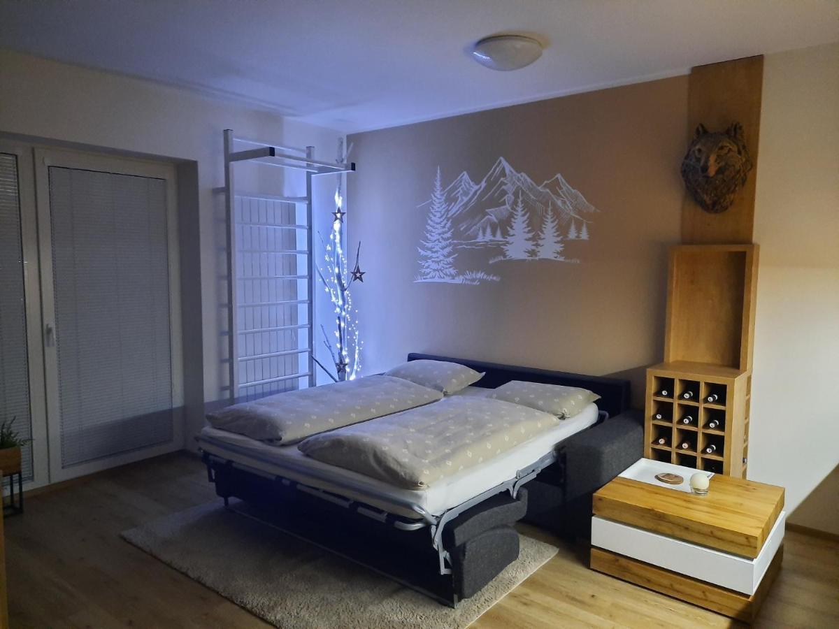 Vlci Nora Appartement Horní Maršov Buitenkant foto